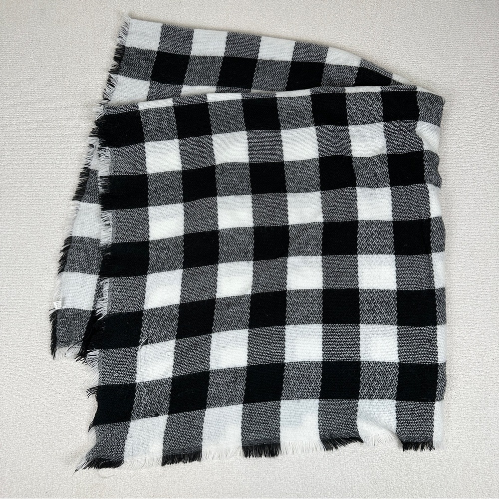 Hobby Lobby Black and White Checkered Plaid Scarf